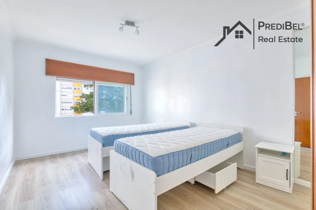 Apartamento T3 para Venda em Massamá e Monte Abraão Foto 5