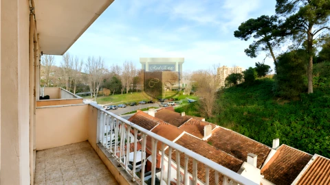 Apartamento T3 para Arrendamento em Santa Maria, São Pedro e Matacães