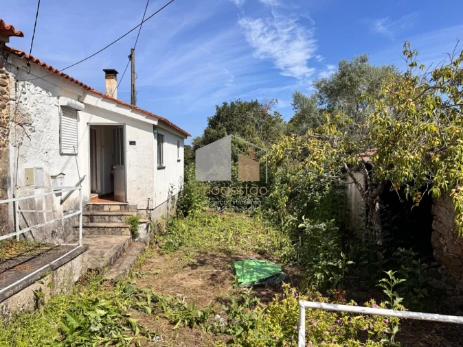 Moradia T2 para Venda em Cornes Foto 34