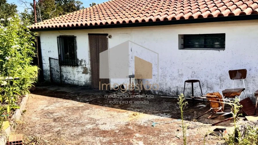 Moradia T2 para Venda em Cornes