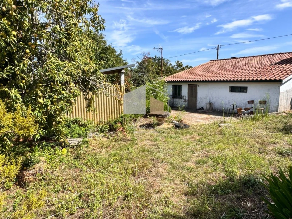 Moradia T2 para Venda em Cornes Foto 33
