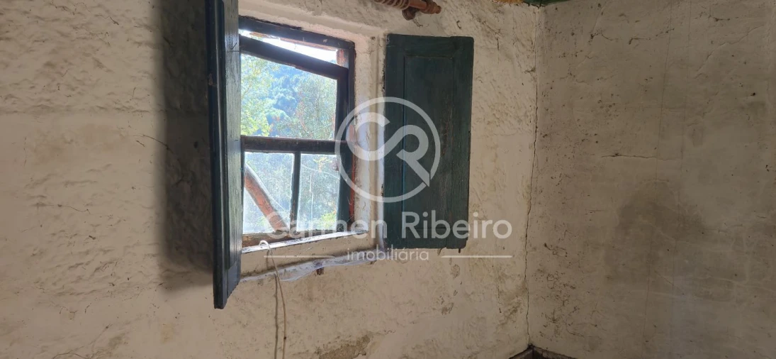 Moradia T4 para Venda em Santa Cruz do Douro e São Tomé de Covelas Foto 18