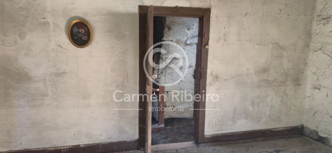 Moradia T4 para Venda em Santa Cruz do Douro e São Tomé de Covelas Foto 19