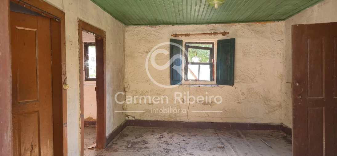 Moradia T4 para Venda em Santa Cruz do Douro e São Tomé de Covelas Foto 11