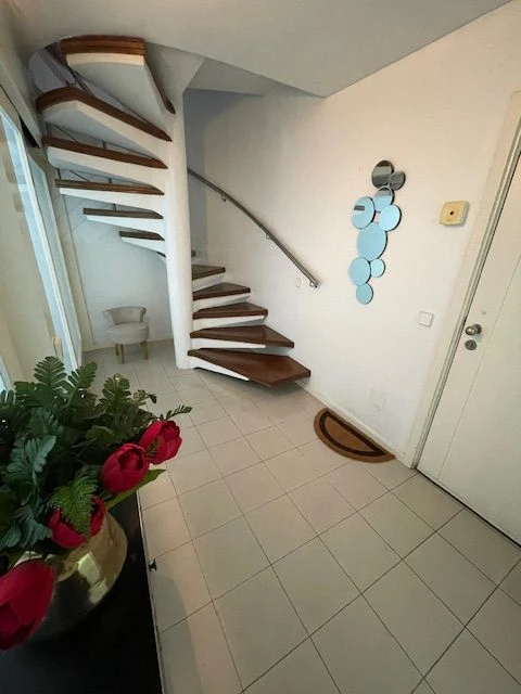 Apartamento T4 para Venda em Lordelo do Ouro e Massarelos