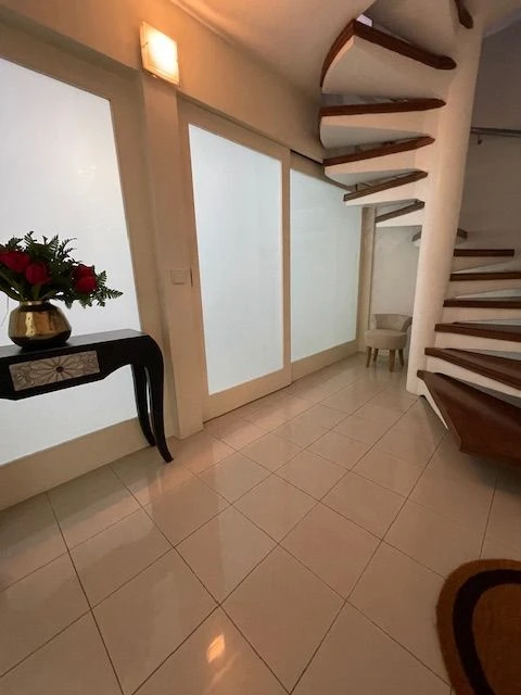Apartamento T4 para Venda em Lordelo do Ouro e Massarelos