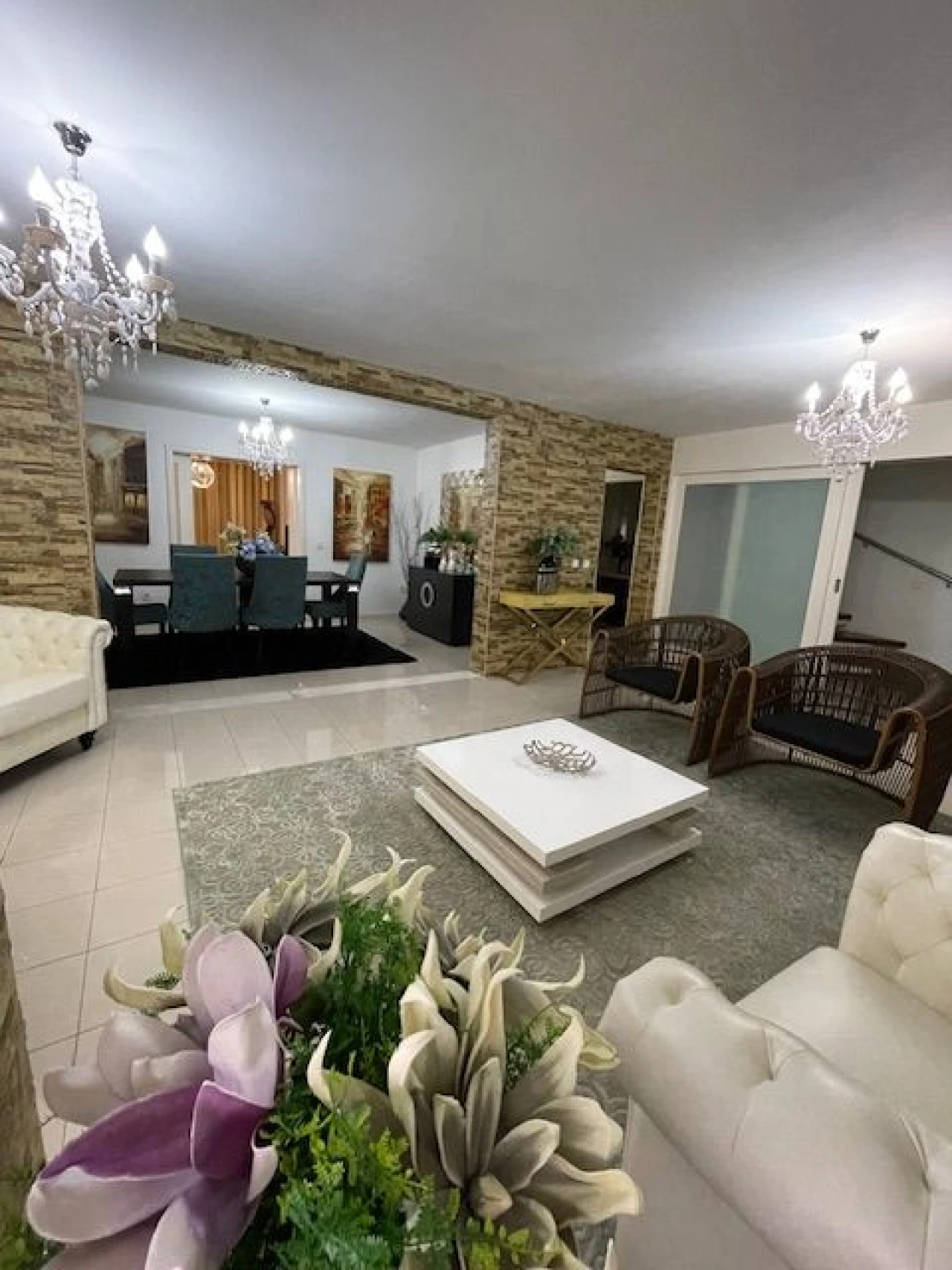 Apartamento T4 para Venda em Lordelo do Ouro e Massarelos Foto 1