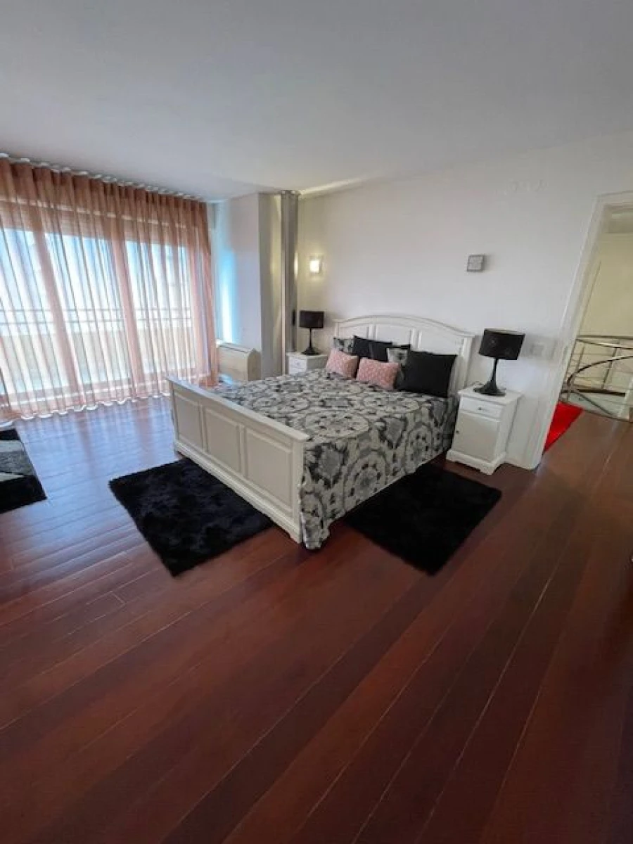 Apartamento T4 para Venda em Lordelo do Ouro e Massarelos Foto 17