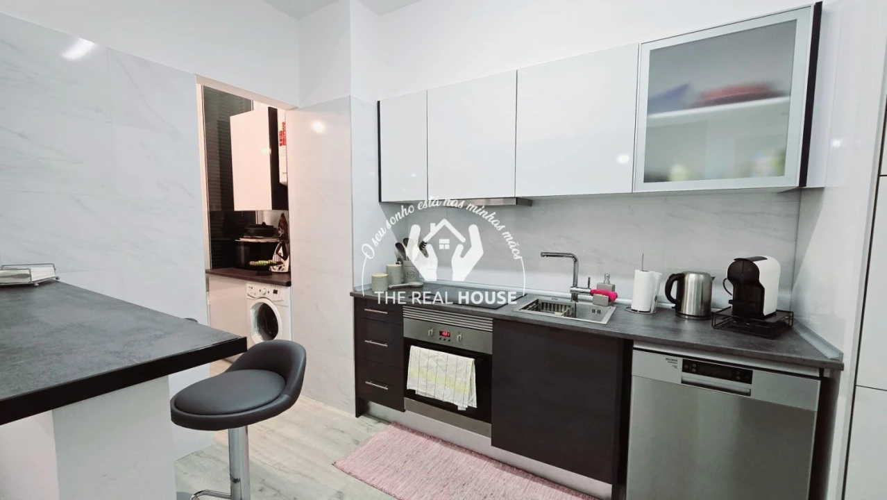 Apartamento T1 para Venda em Caniço Foto 20
