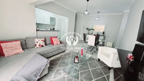 Apartamento T1 para Venda em Caniço
