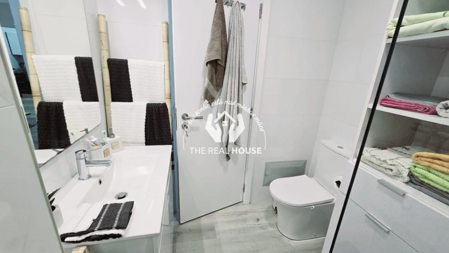 Apartamento T1 para Venda em Caniço Foto 10