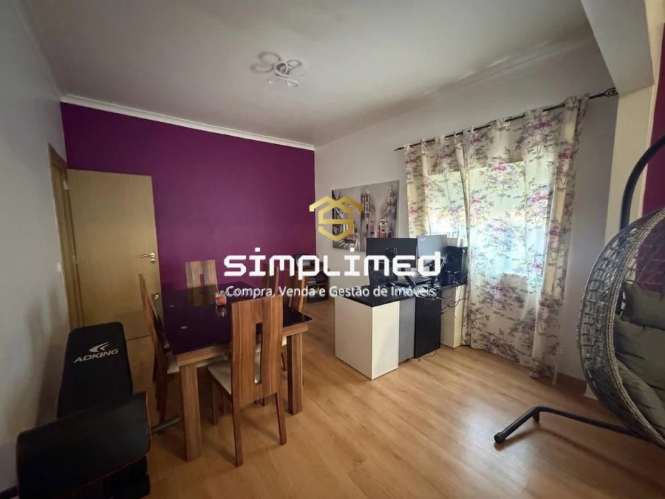 Apartamento T4 para Venda em Alhos Vedros Foto 8