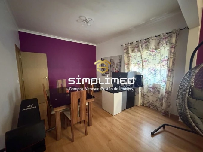 Apartamento T4 para Venda em Alhos Vedros Foto 8