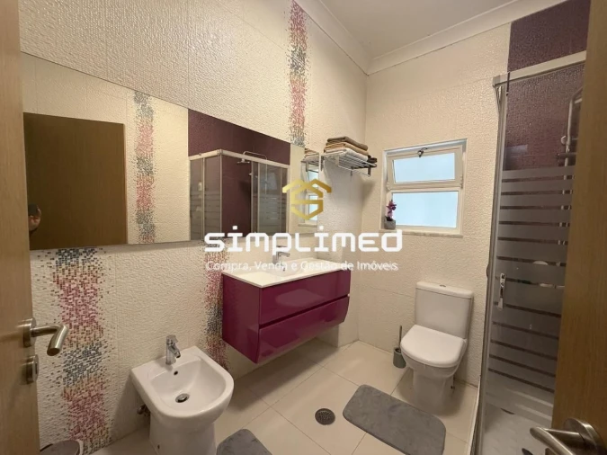 Apartamento T4 para Venda em Alhos Vedros Foto 22