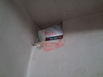 Garagem para Arrendamento em Laranjeiro e Feijó
