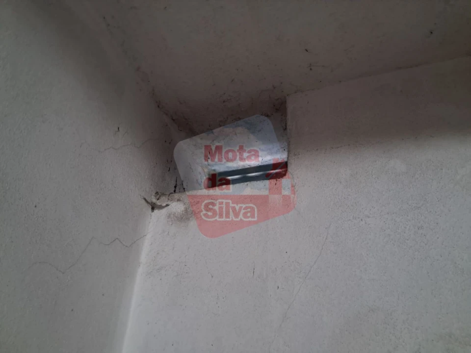 Garagem para Arrendamento em Laranjeiro e Feijó Foto 7