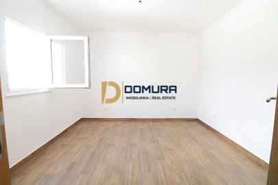 Moradia T3 para Venda em Santiago Maior
