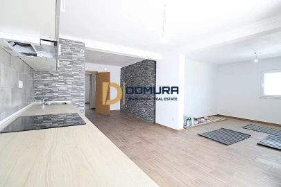 Moradia T3 para Venda em Santiago Maior