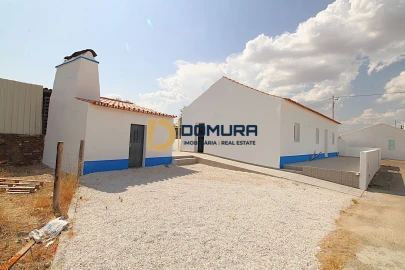 Moradia T3 para Venda em Santiago Maior