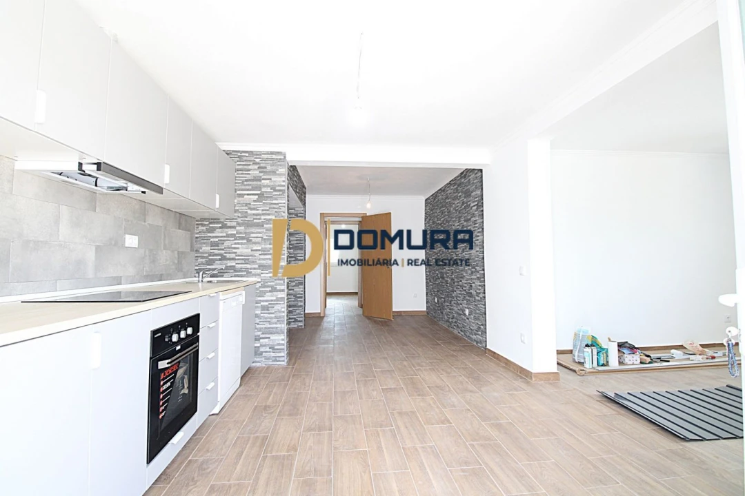 Moradia T3 para Venda em Santiago Maior Foto 10