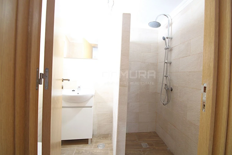 Moradia T3 para Venda em Santiago Maior Foto 23