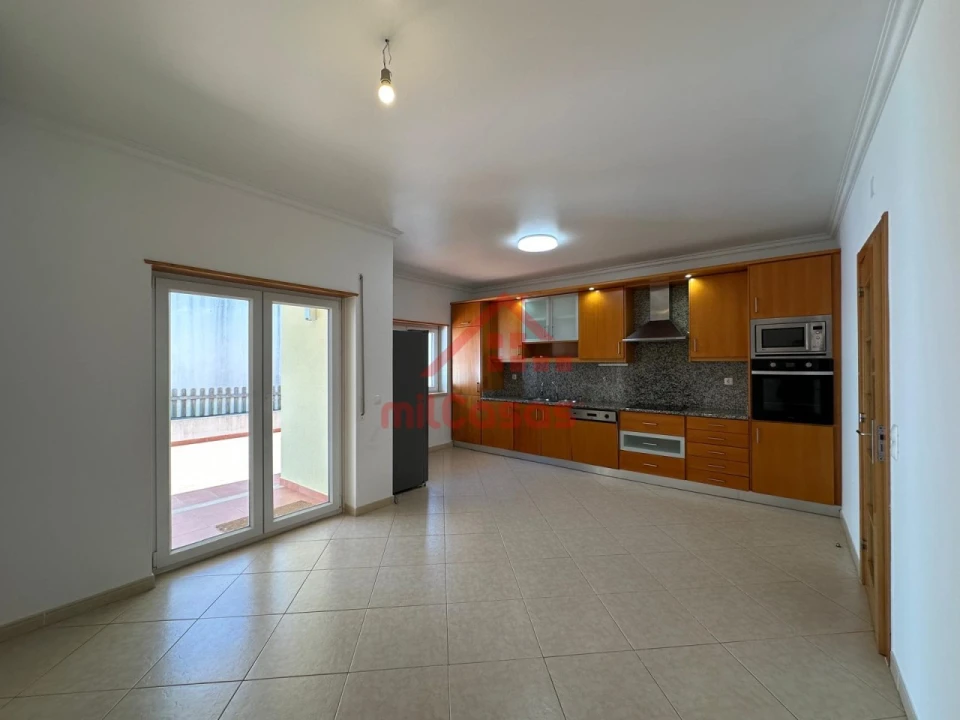 Moradia T3 para Arrendamento em Ericeira Foto 4