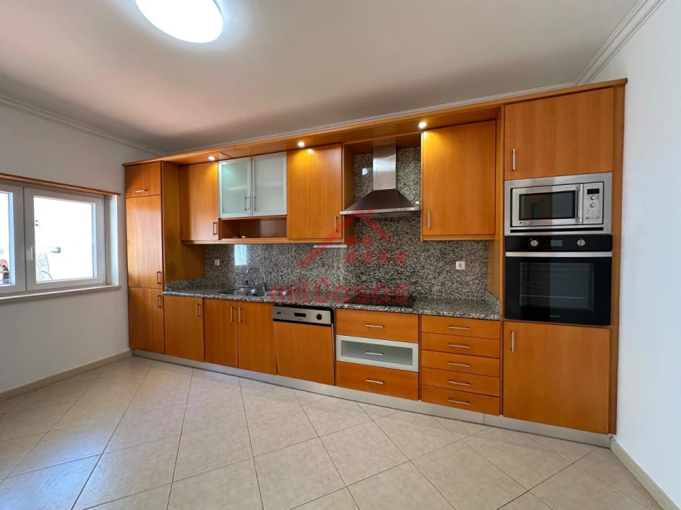 Moradia T3 para Arrendamento em Ericeira Foto 7