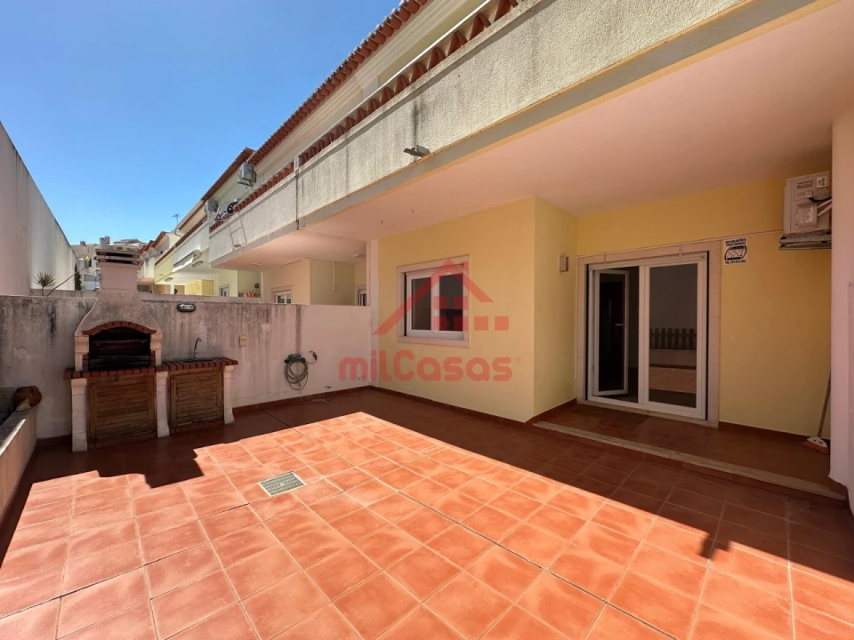 Moradia T3 para Arrendamento em Ericeira Foto 10