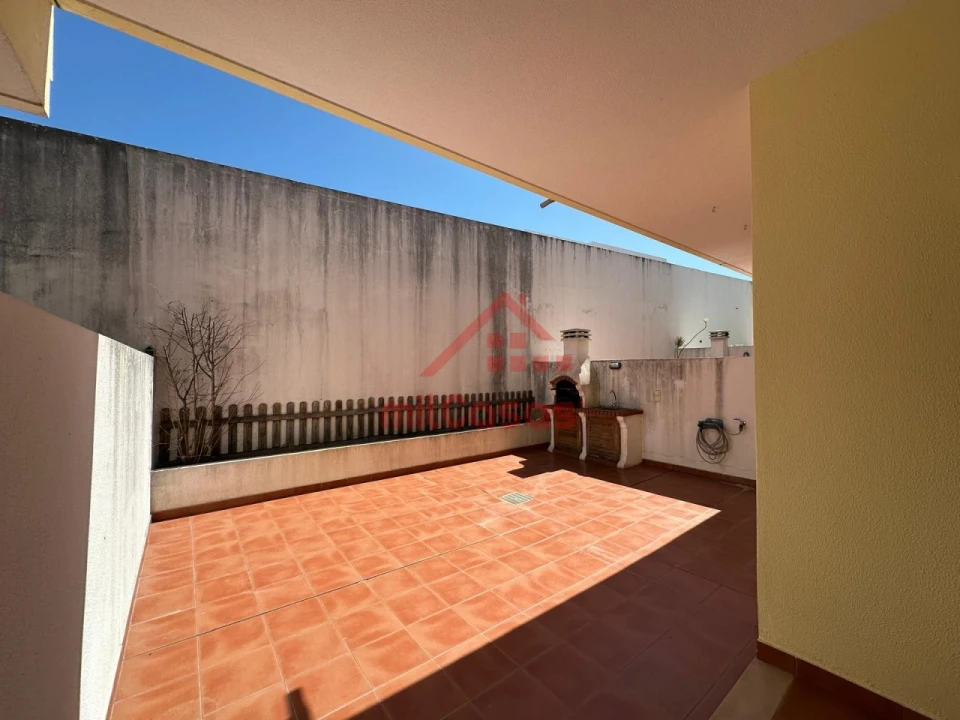 Moradia T3 para Arrendamento em Ericeira Foto 13