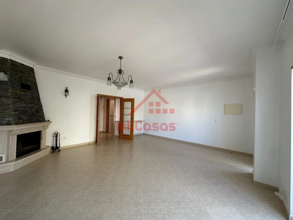 Moradia T3 para Arrendamento em Ericeira Foto 16