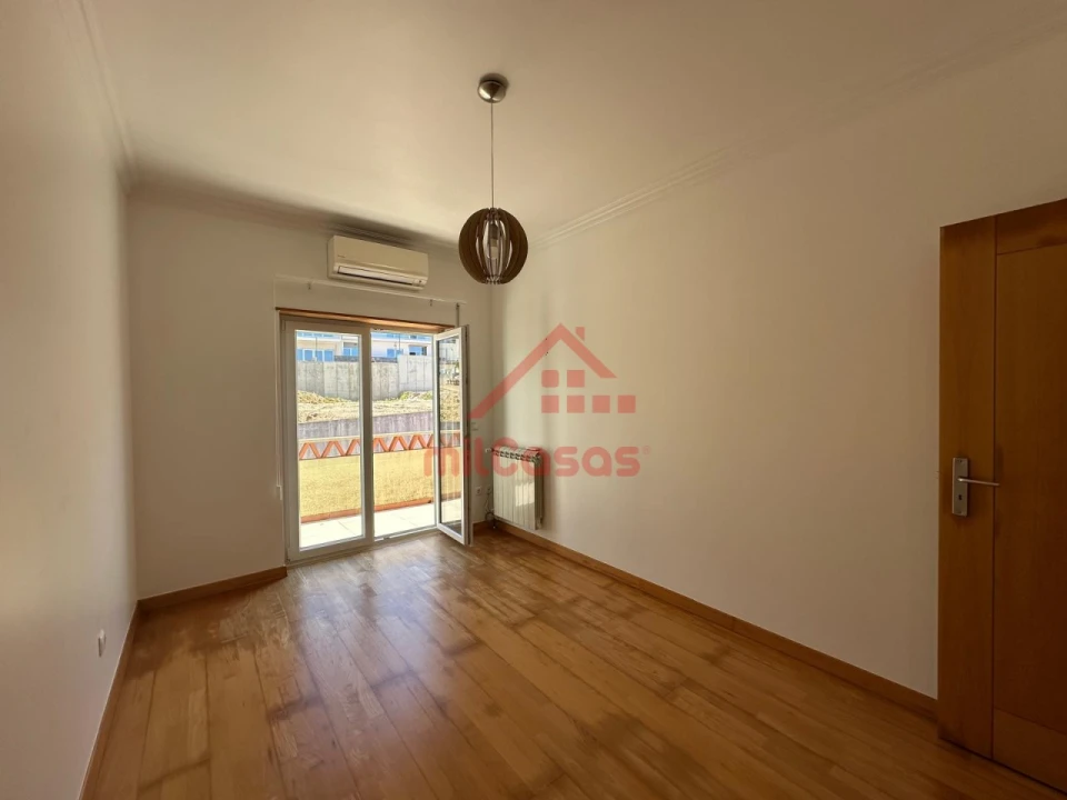 Moradia T3 para Arrendamento em Ericeira Foto 29