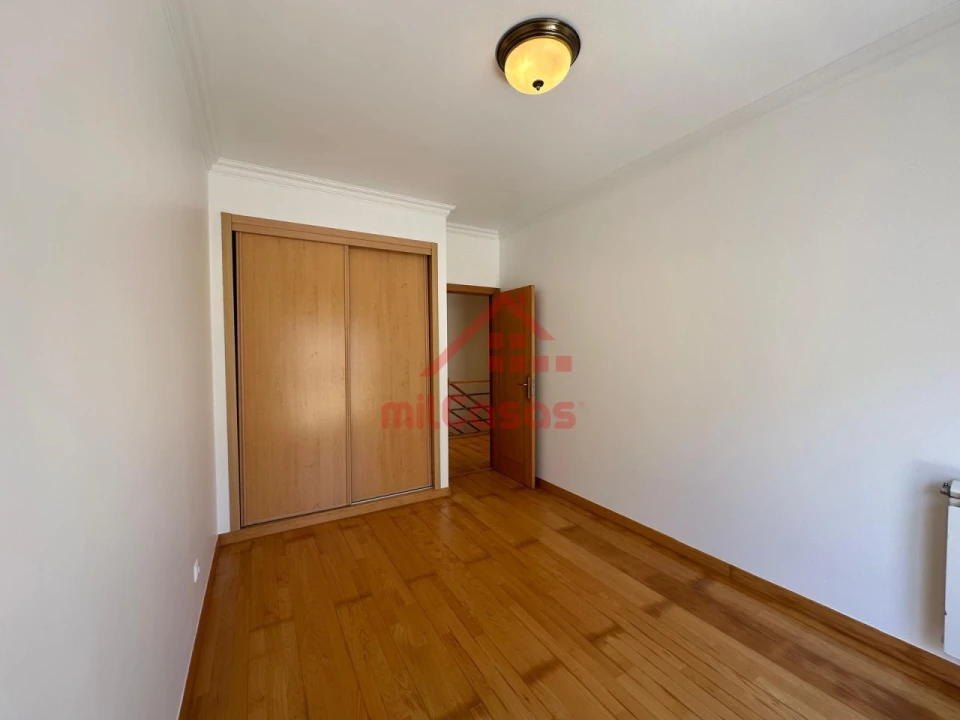 Moradia T3 para Arrendamento em Ericeira Foto 32