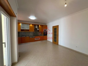 Moradia T3 para Arrendamento em Ericeira