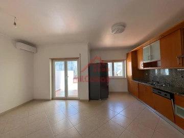 Moradia T3 para Arrendamento em Ericeira