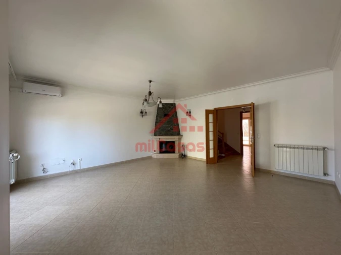 Moradia T3 para Arrendamento em Ericeira Foto 15