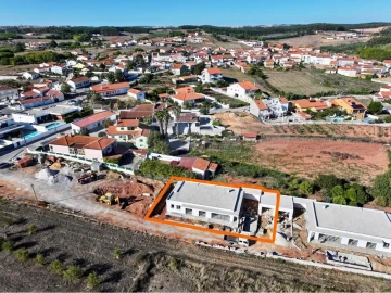 Moradia T4 para Venda em Ramalhal