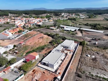 Moradia T4 para Venda em Ramalhal