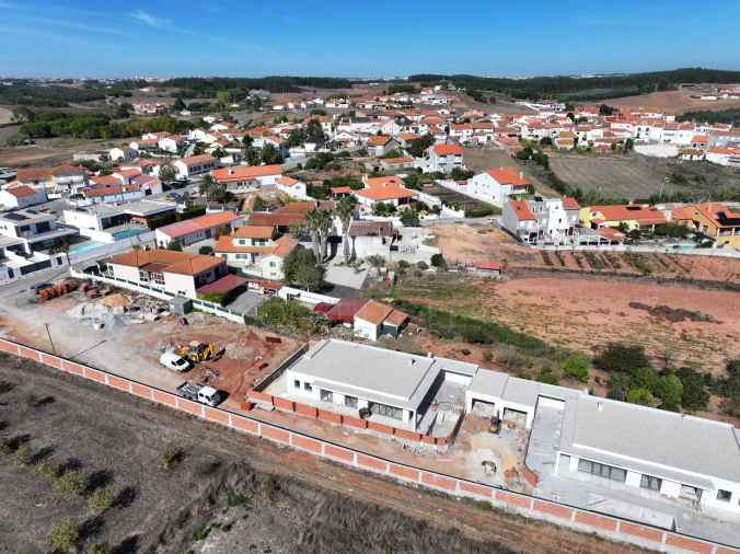 Moradia T4 para Venda em Ramalhal Foto 9