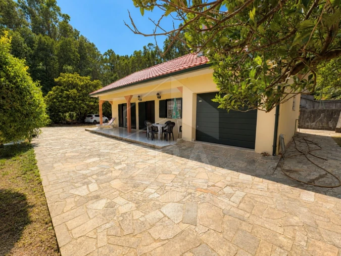Moradia T2 para Venda em Outeiro Foto 16