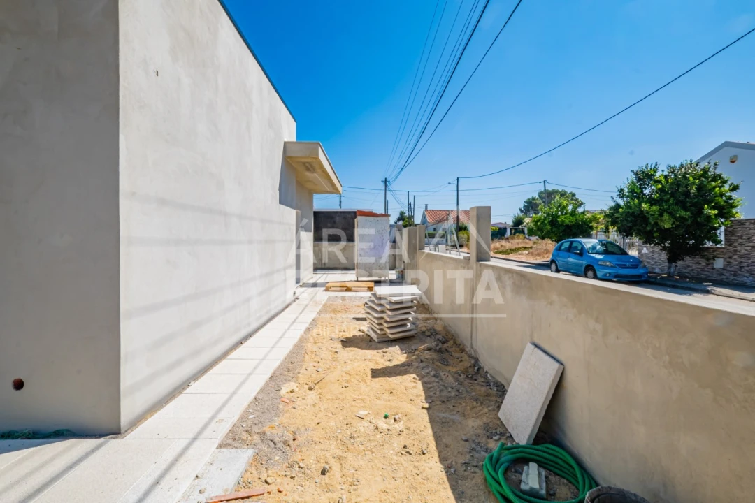 Moradia T3 para Venda em Fernao Ferro Foto 8