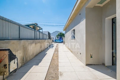 Moradia T3 para Venda em Fernao Ferro