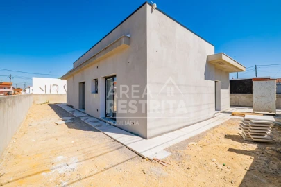 Moradia T3 para Venda em Fernao Ferro