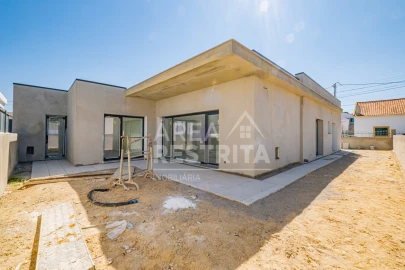 Moradia T3 para Venda em Fernao Ferro
