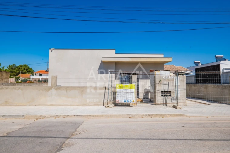 Moradia T3 para Venda em Fernao Ferro Foto 3