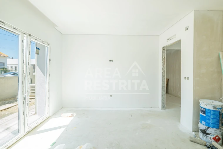 Moradia T3 para Venda em Fernao Ferro Foto 20