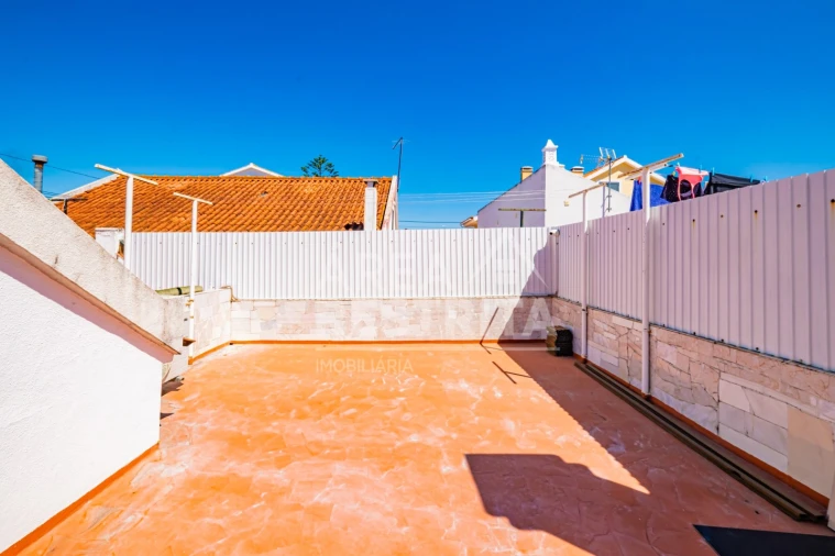 Moradia T3 para Venda em Quinta do Conde Foto 48