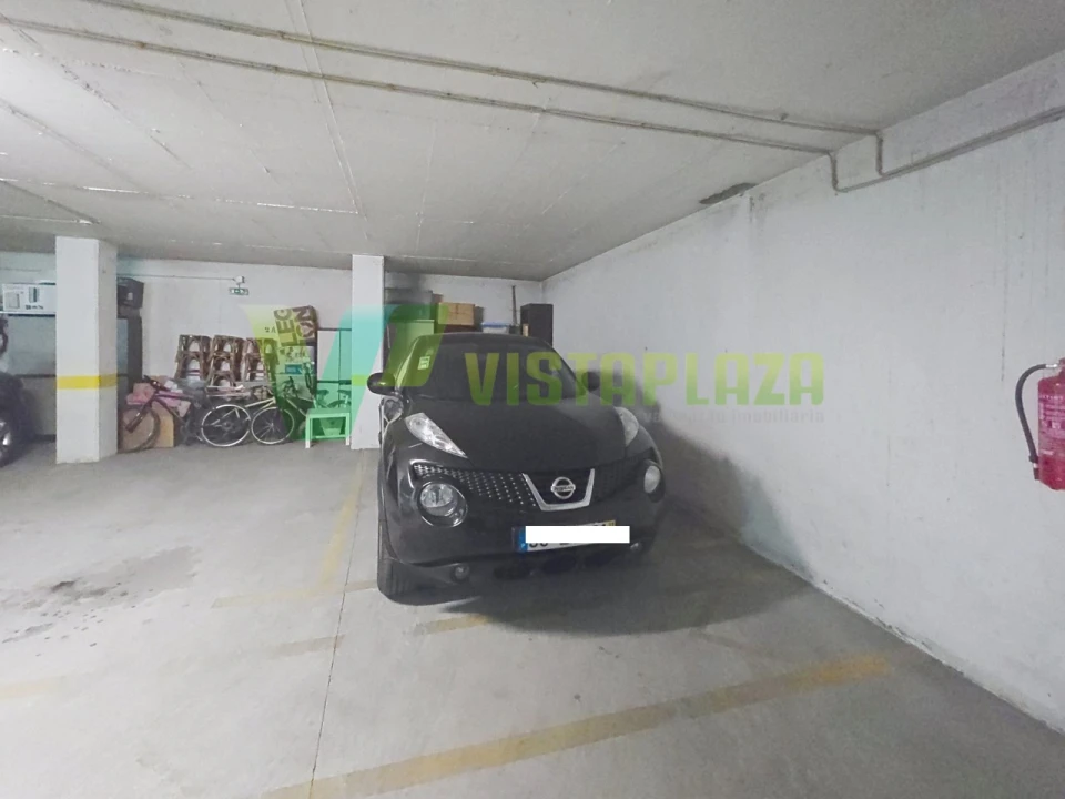 Apartamento T2 para Venda em Portimão Foto 24