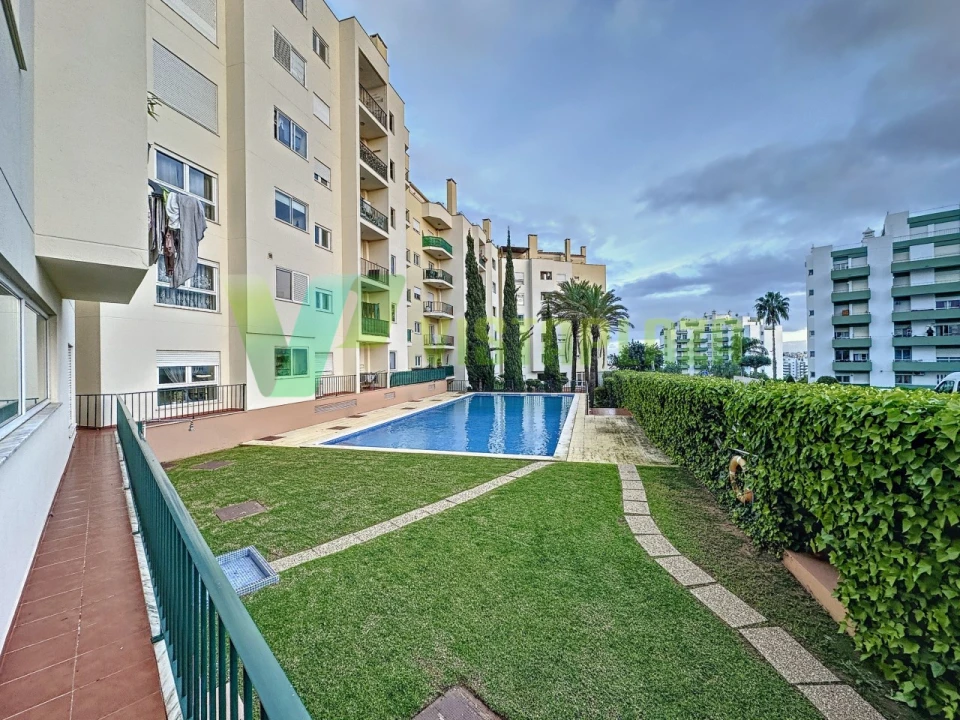 Apartamento T2 para Venda em Portimão Foto 22