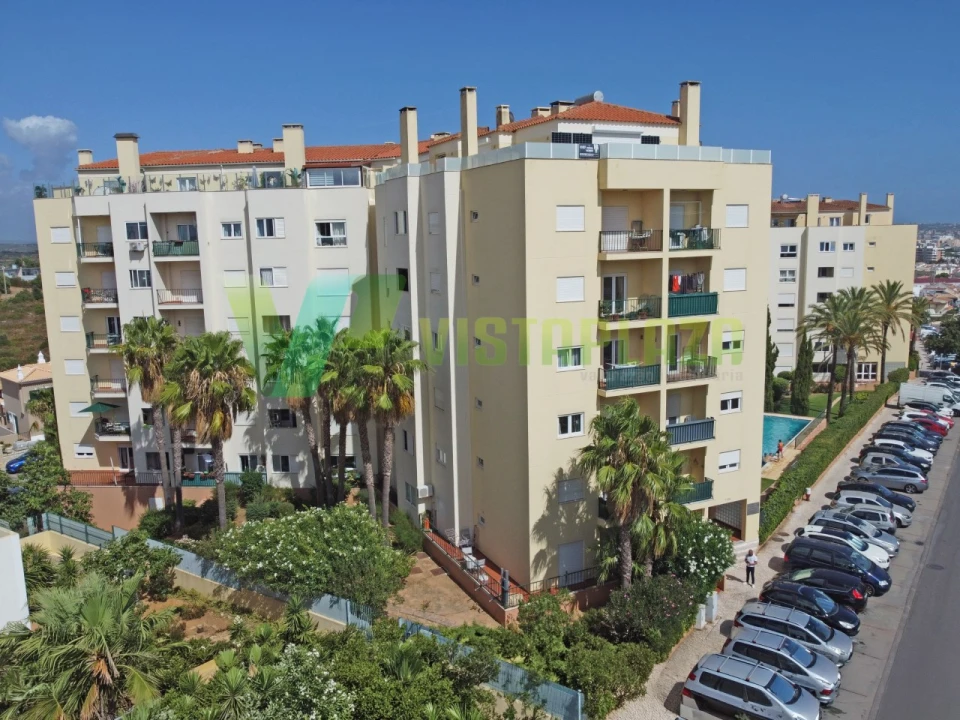 Apartamento T2 para Venda em Portimão Foto 4
