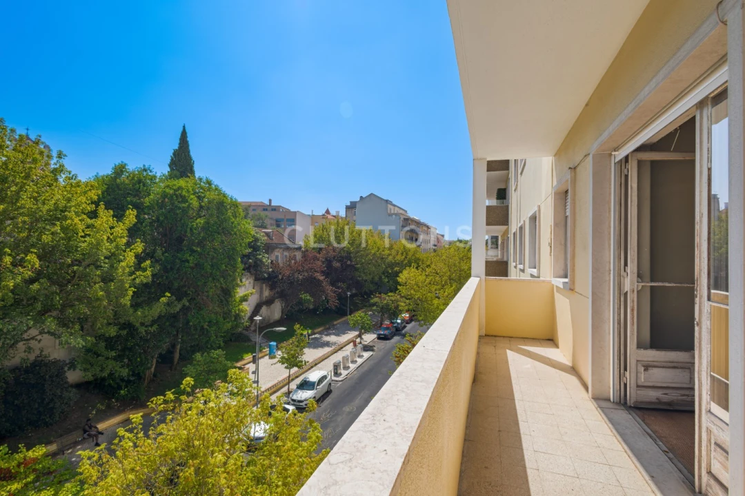 Apartamento T6 para Venda em Areeiro Foto 1